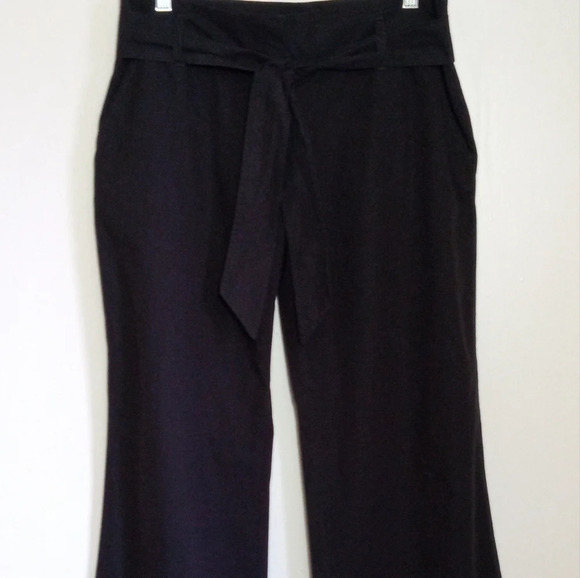 Daisy Fuentes black moda cotton flare leg pants with fabric belt - Picture 1 of 8